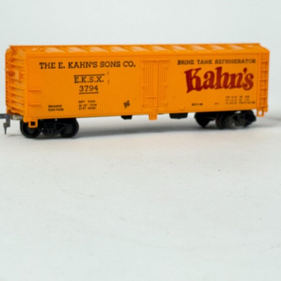 HO Scale Vintage Model Train Cars Kahn’s Refrigerator Union Carbide Tank Western - Picture 2 of 9